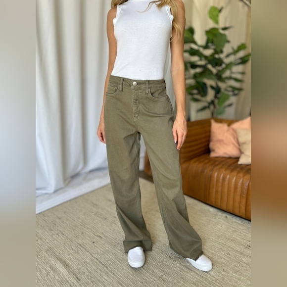 High Rise Wide Leg Jeans - Picture 9 of 16